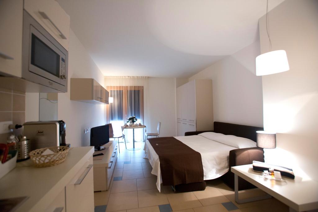 Lacroma Aparthotel Grado Chambre photo