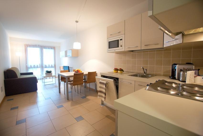 Lacroma Aparthotel Grado Extérieur photo